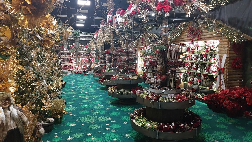 Santa Claus Village at Mondo Verde